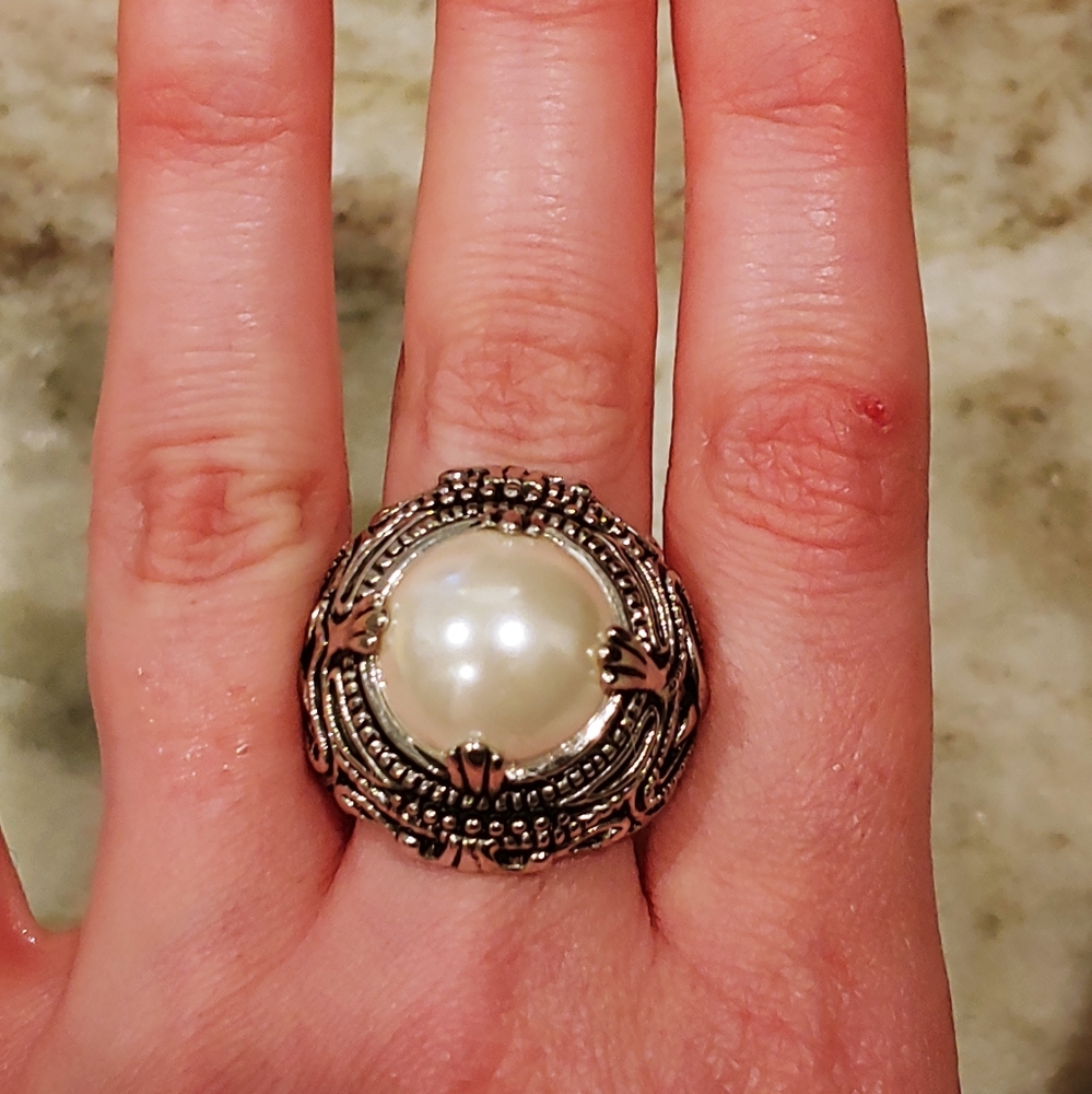 Never worn Premier Designs Heiress Ring